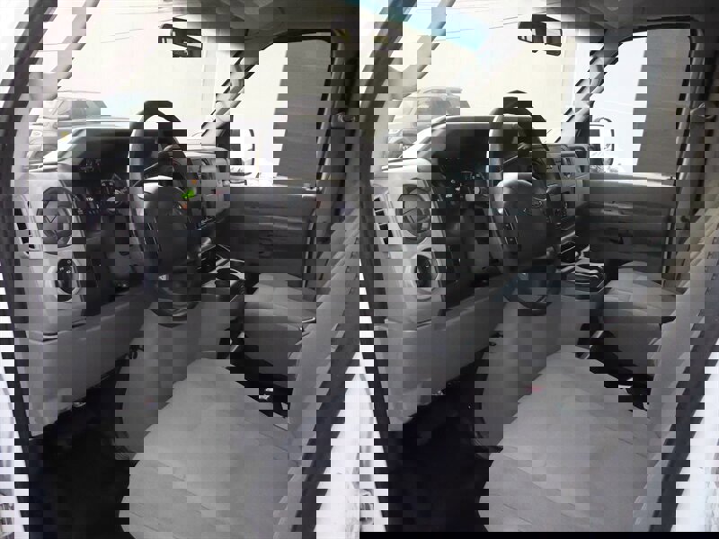 Used 2009 Ford E-350 and Econoline 350 XL image 15