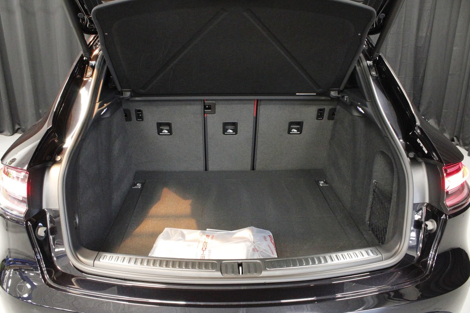 New 2026 Porsche Macan S AWD/4WD image 17