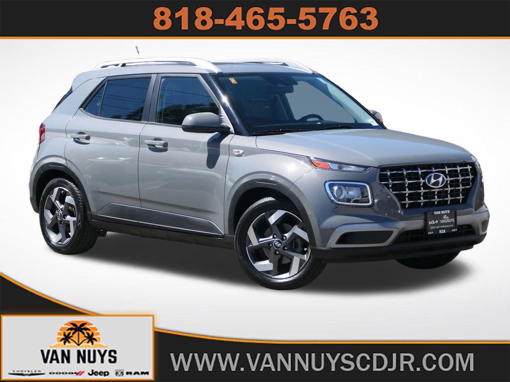 Used 2023 Hyundai Venue SEL FWD image 1