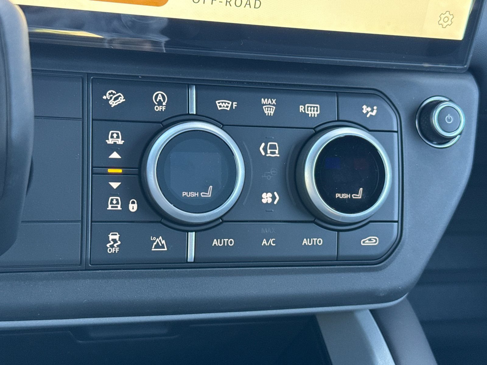 New 2026 Land Rover Defender 130 V8 AWD/4WD image 20