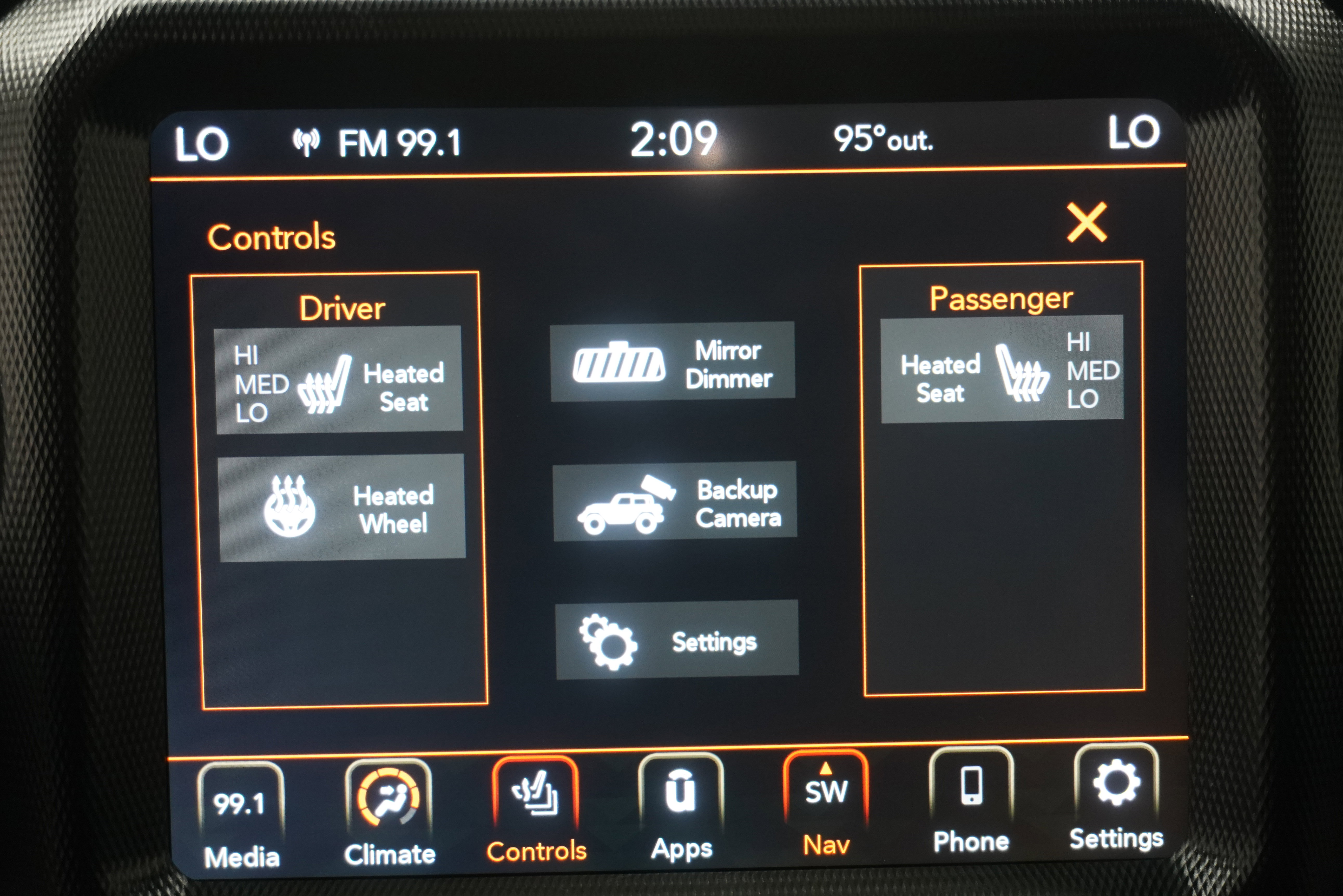 Used 2021 Jeep Wrangler Unlimited Sahara AWD/4WD image 24