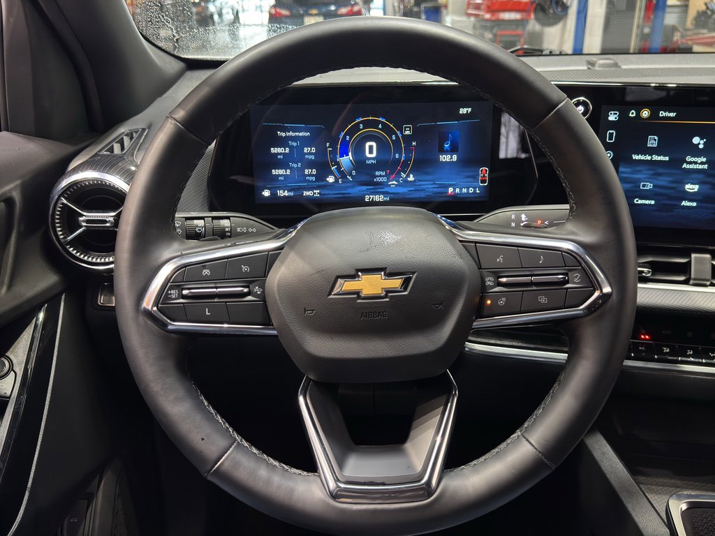 Used 2025 Chevrolet Equinox LT w/ Convenience Package II image 23