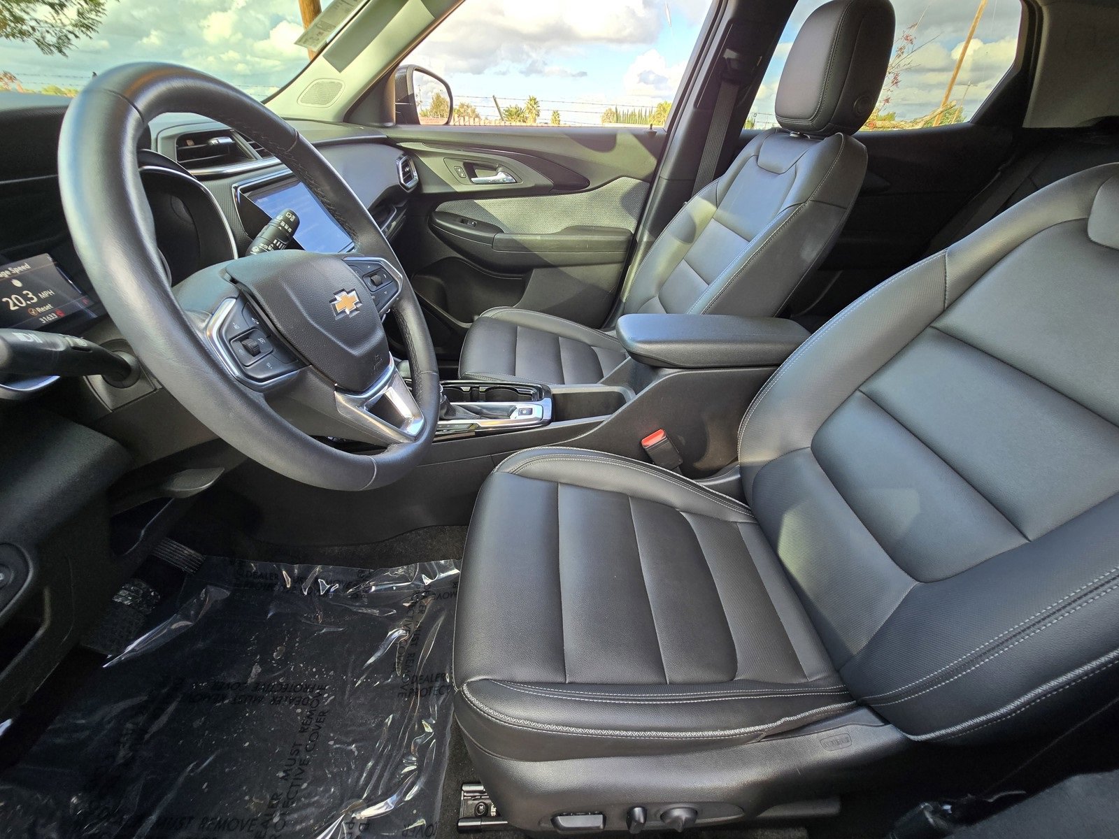 Used 2021 Chevrolet TrailBlazer LT w/ Premium Seating Package image 14