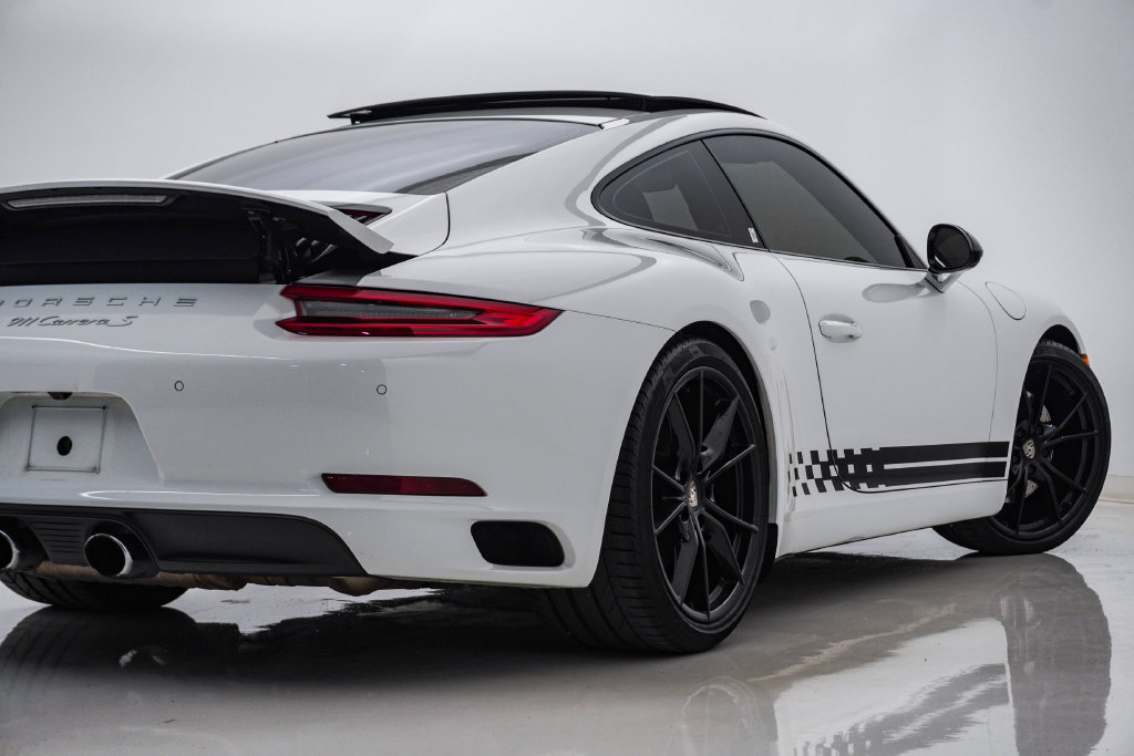 Used 2017 Porsche 911 Carrera S RWD image 10