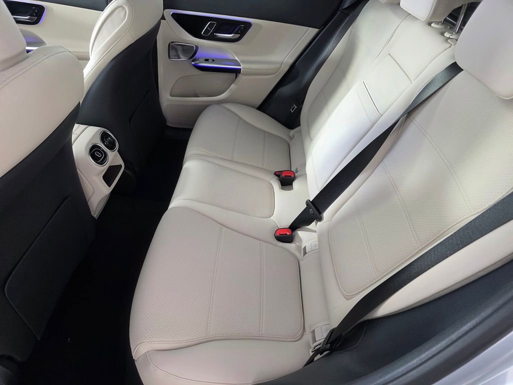 New 2026 Mercedes-Benz GLC 350e 4MATIC image 11