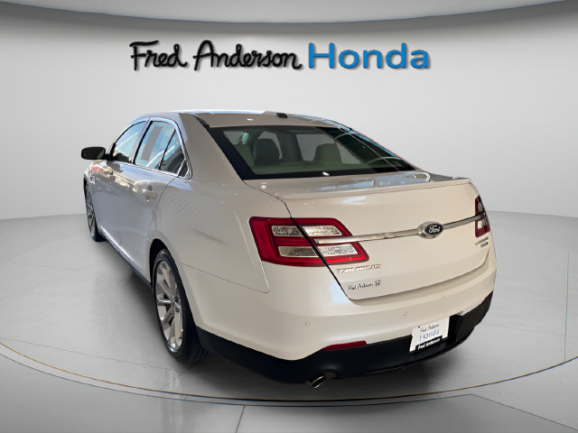 Used 2016 Ford Taurus Limited w/ Equipment Group 301A AWD/4WD image 6
