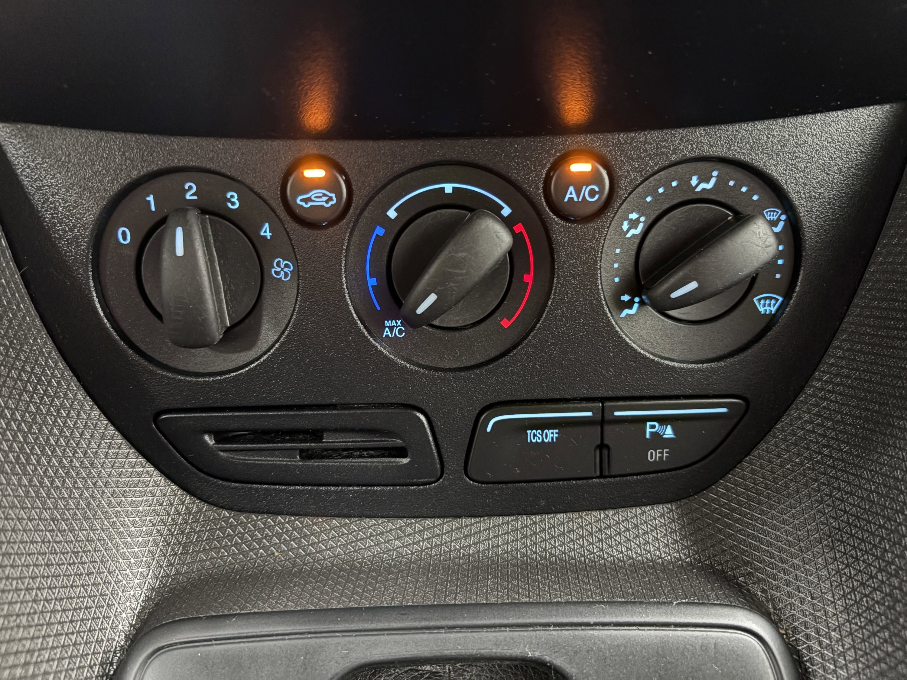 Used 2018 Ford Transit Connect XL FWD image 16