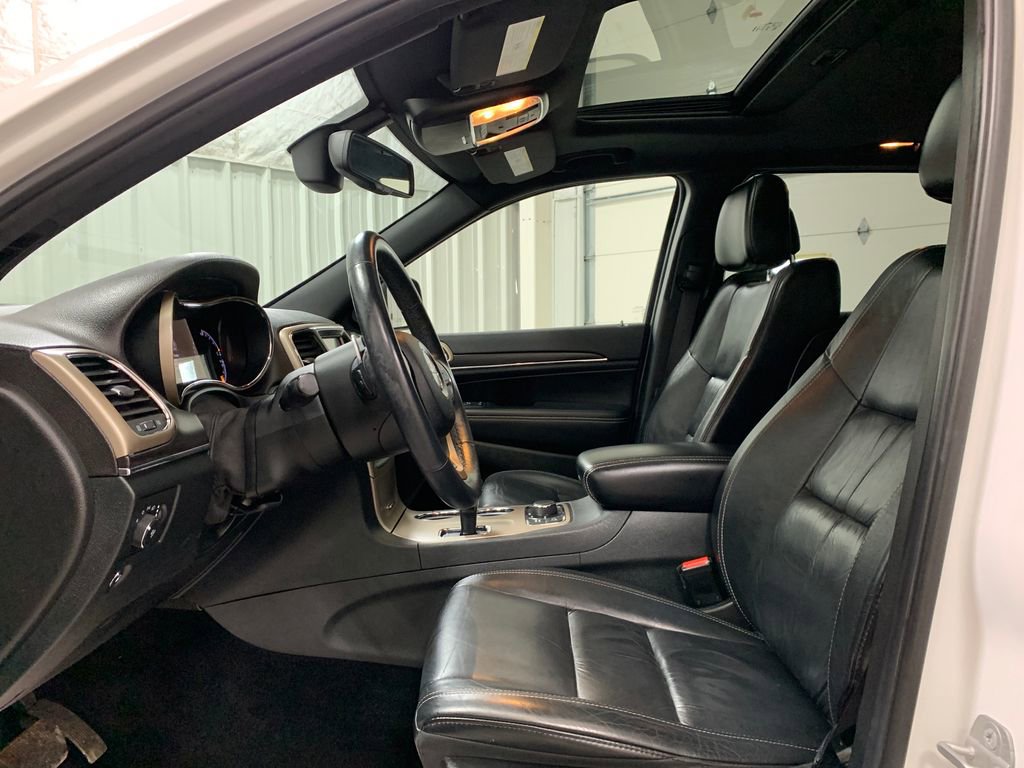 Used 2014 Jeep Grand Cherokee Limited image 15