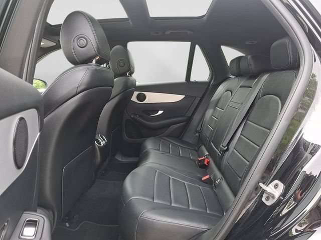 Used 2022 Mercedes-Benz GLC 300 4MATIC image 12