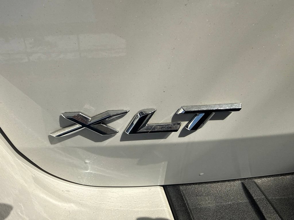 Used 2024 Ford Explorer XLT w/ Equipment Group 202A AWD/4WD image 11