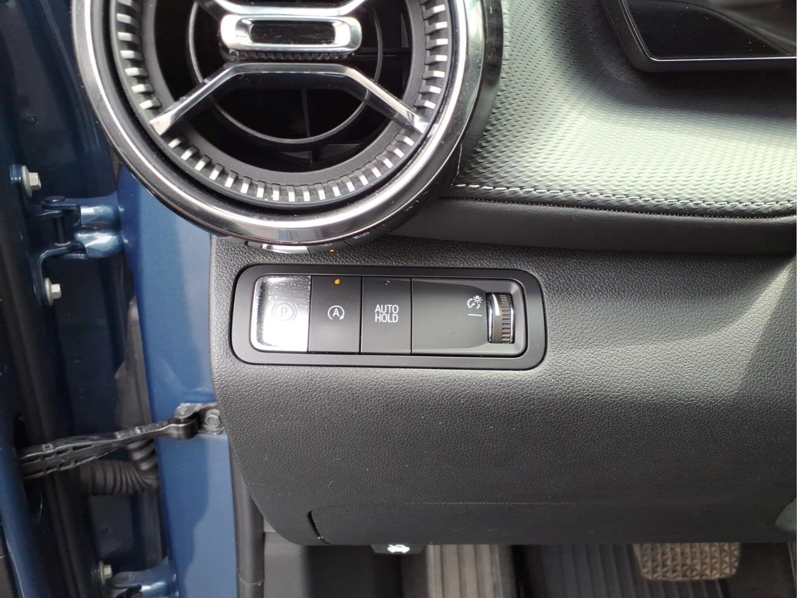 Used 2025 Chevrolet Equinox LT w/ Midnight Edition FWD image 17
