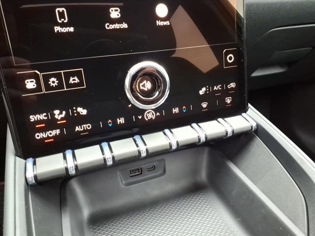 New 2026 GMC Terrain AT4 w/ Technology Package II image 32