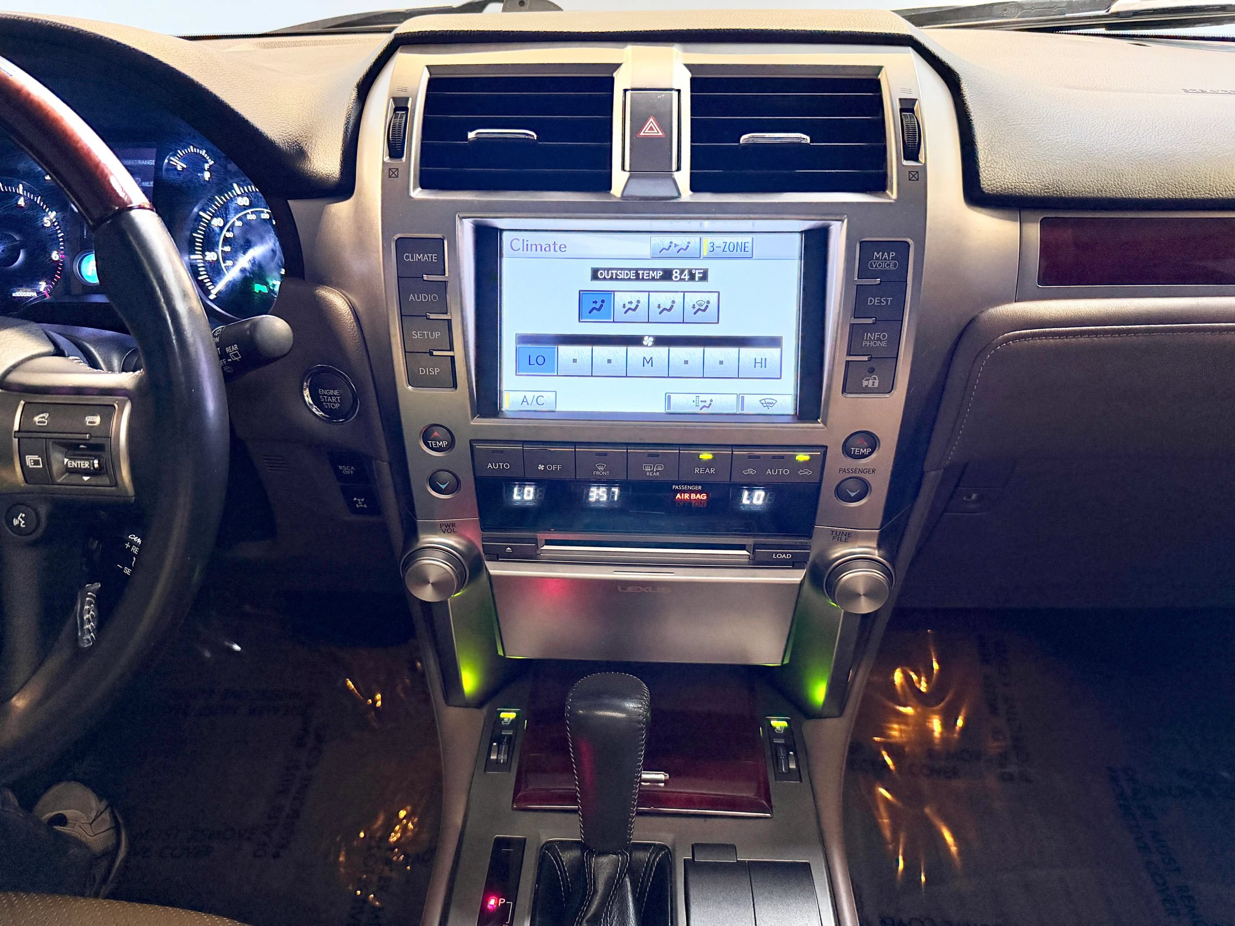Used 2013 Lexus GX 460 w/ Comfort Plus Pkg AWD/4WD image 16
