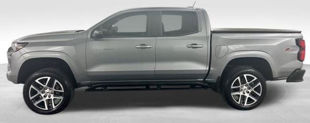 Used 2023 Chevrolet Colorado Z71 w/ Z71 Convenience Package 2 AWD/4WD image 5