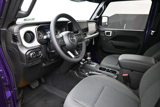 New 2026 Jeep Gladiator Sport AWD/4WD image 5