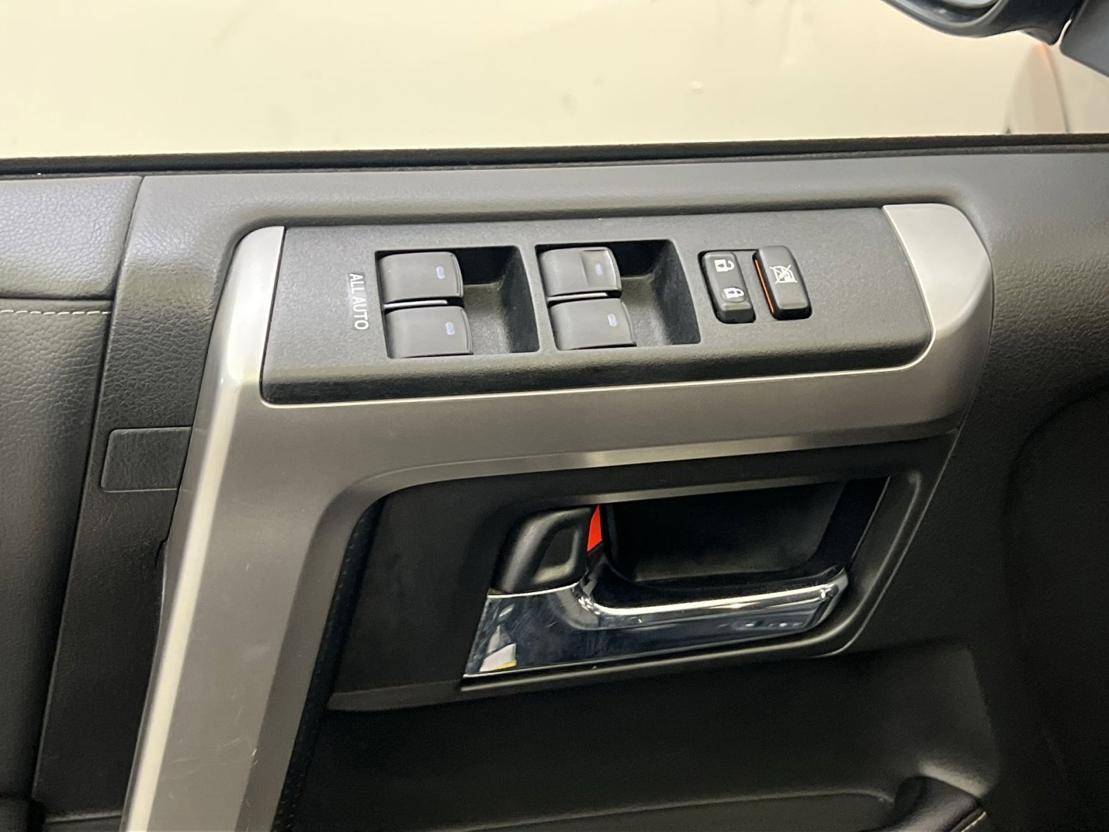 Used 2024 Toyota 4Runner SR5 Premium image 13