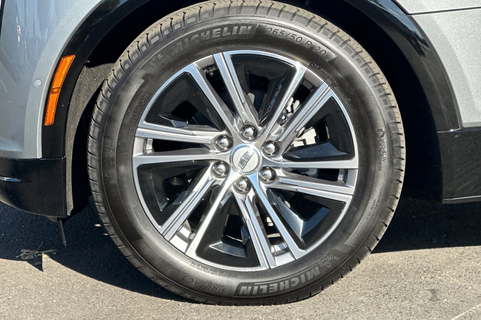 Certified 2025 Cadillac Lyriq Luxury image 40