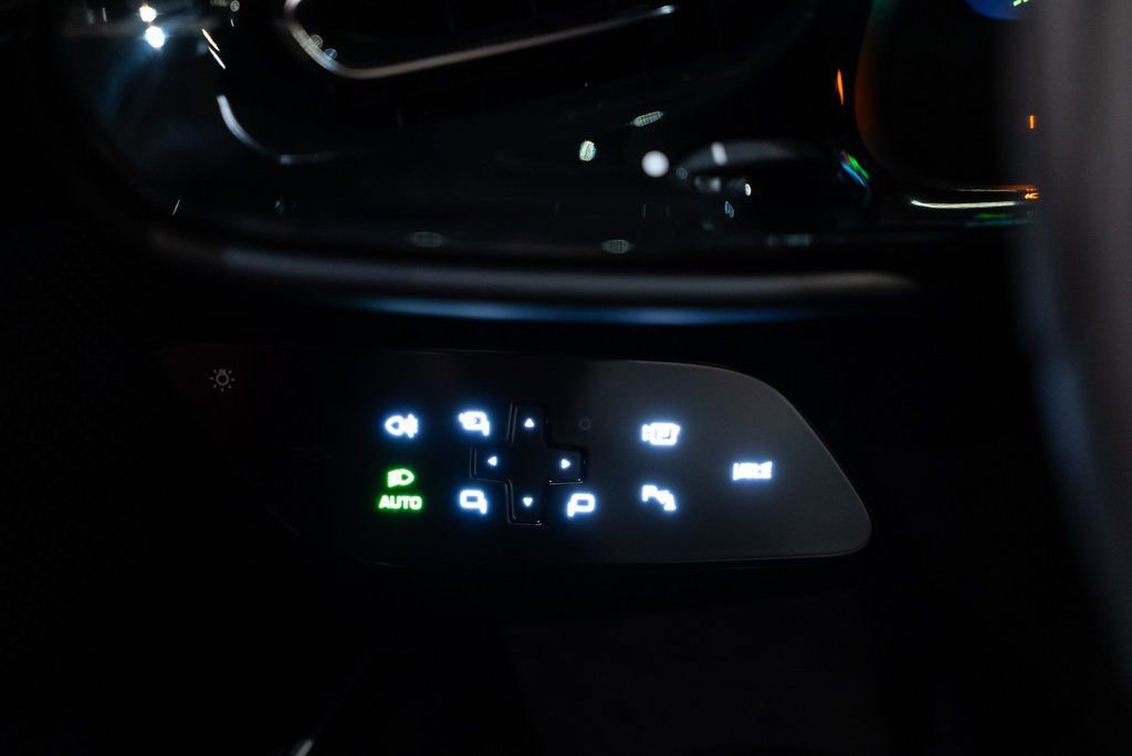 Used 2025 Ferrari 12Cilindri image 31