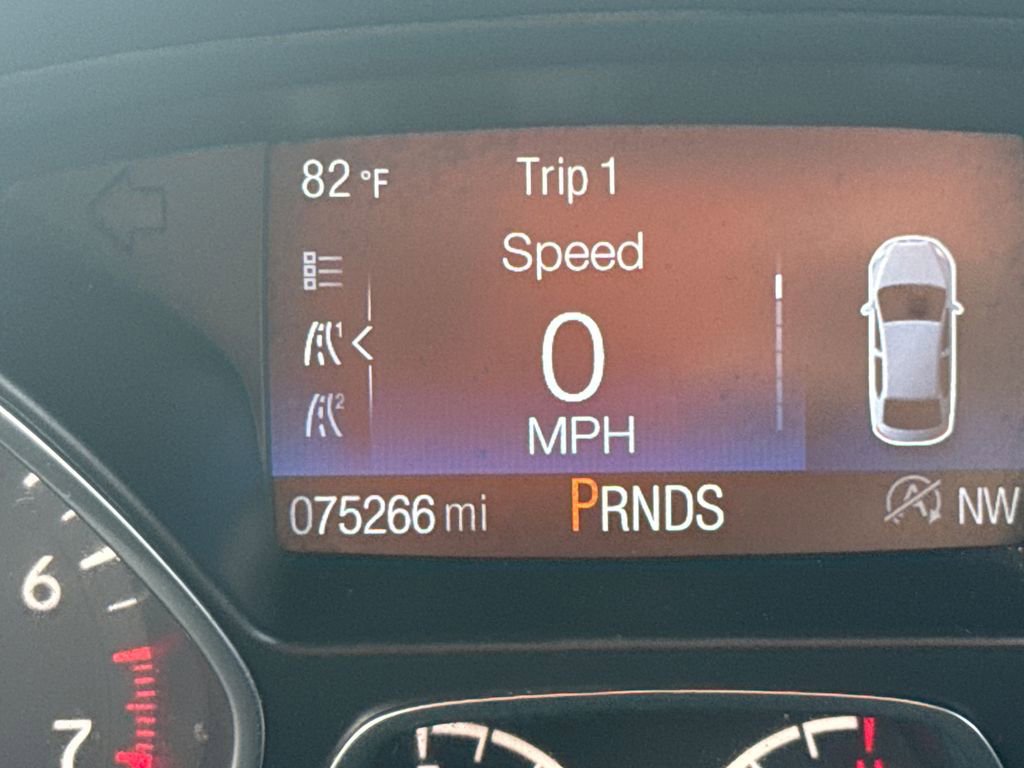 Used 2018 Ford Escape SE w/ Ford Safe & Smart Package AWD/4WD image 34