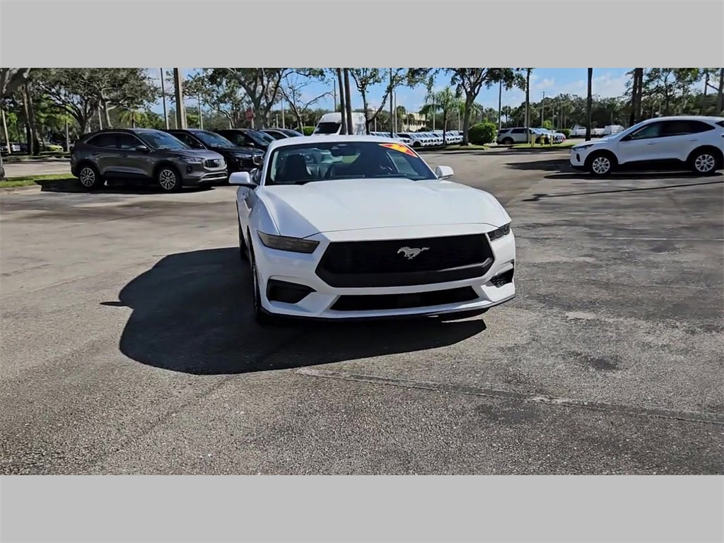 Used 2025 Ford Mustang Coupe image 38