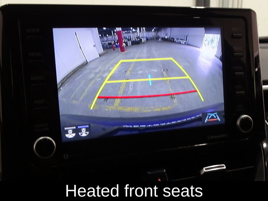 Used 2022 Toyota Corolla Cross XLE image 8