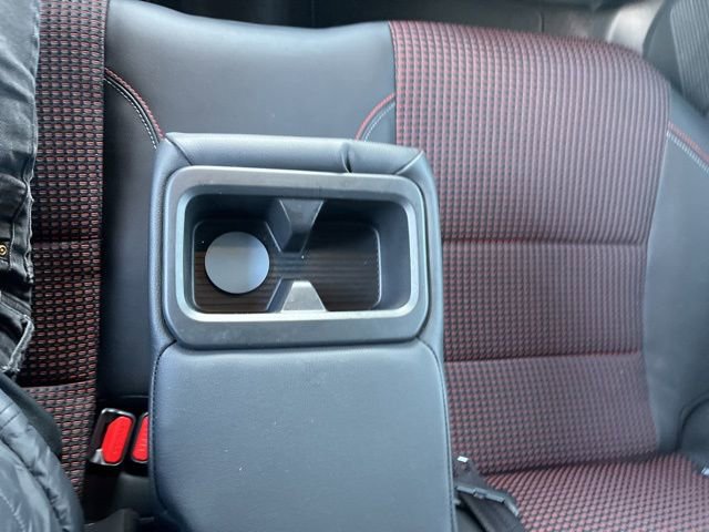 Used 2025 Nissan Kicks SR image 17