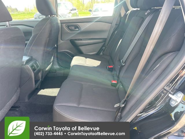 Used 2024 Nissan Rogue S image 24