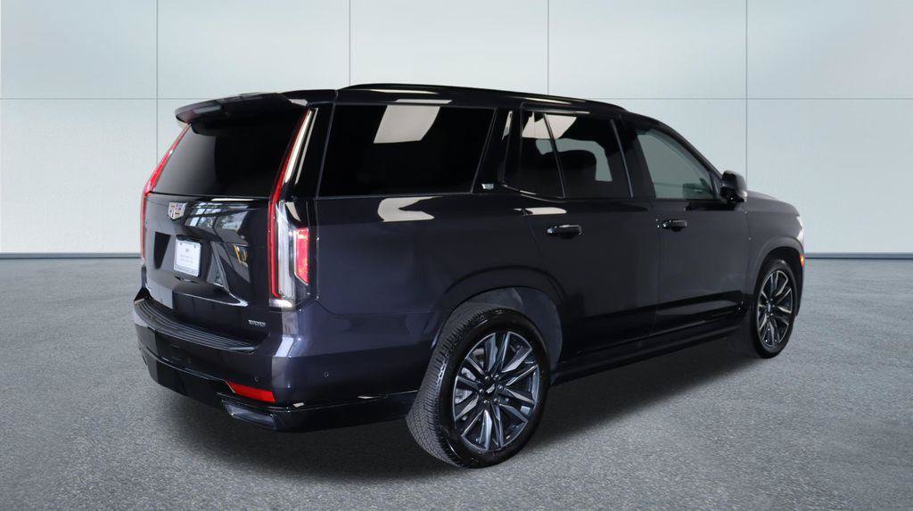 Used 2024 Cadillac Escalade Sport Platinum w/ Heavy-Duty Trailer Package AWD/4WD image 8