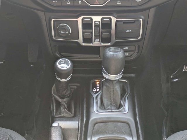 Used 2021 Jeep Wrangler Unlimited Sport AWD/4WD image 19