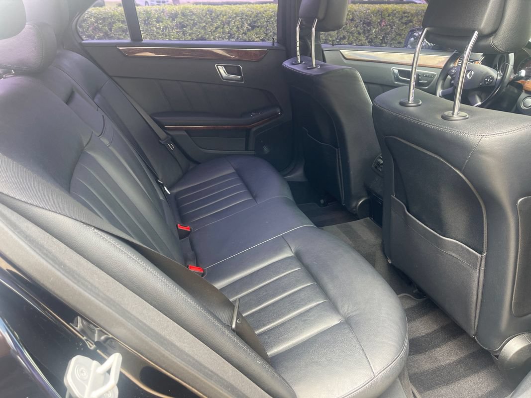 Used 2010 Mercedes-Benz E 350 Sedan image 19