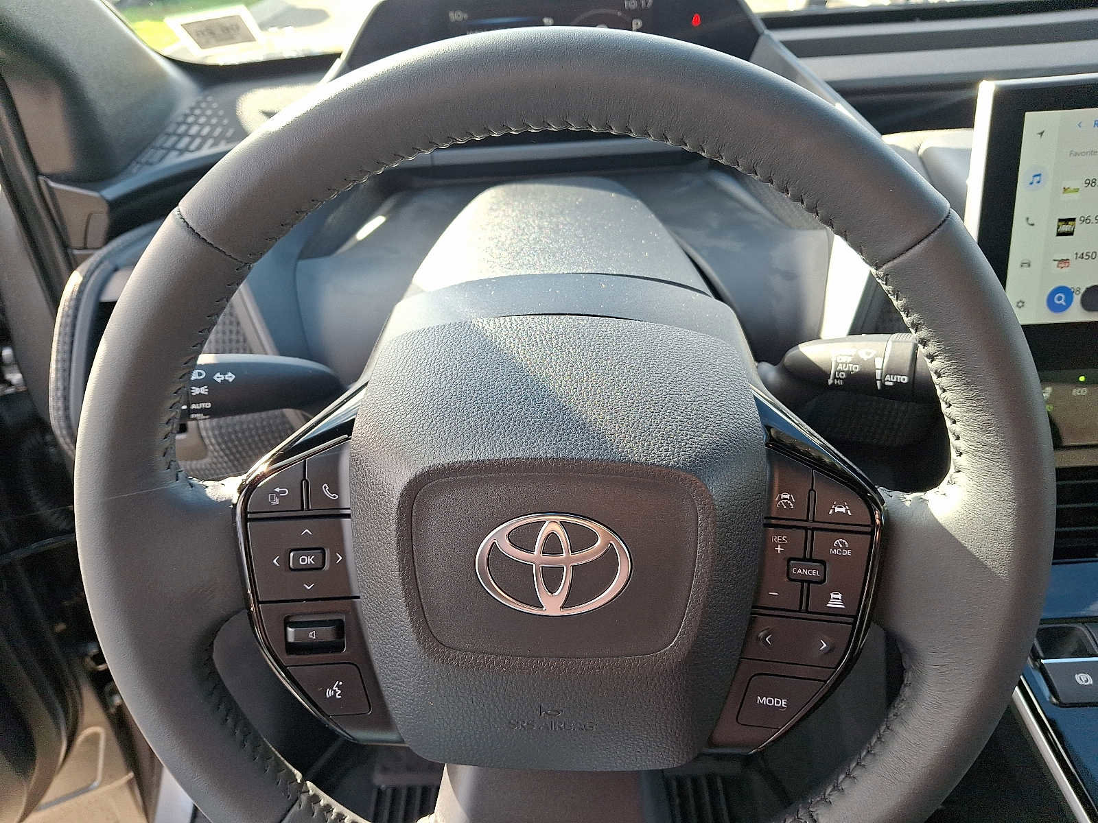 Used 2025 Toyota bZ4X AWD image 22