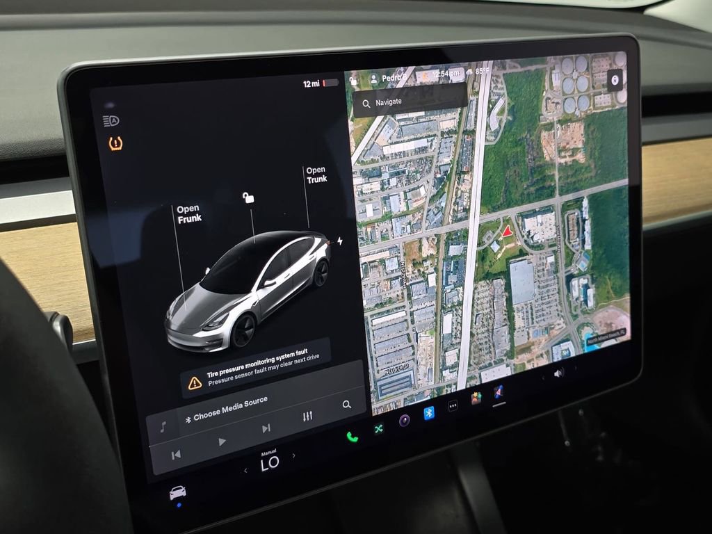 Used 2022 Tesla Model 3 RWD image 16