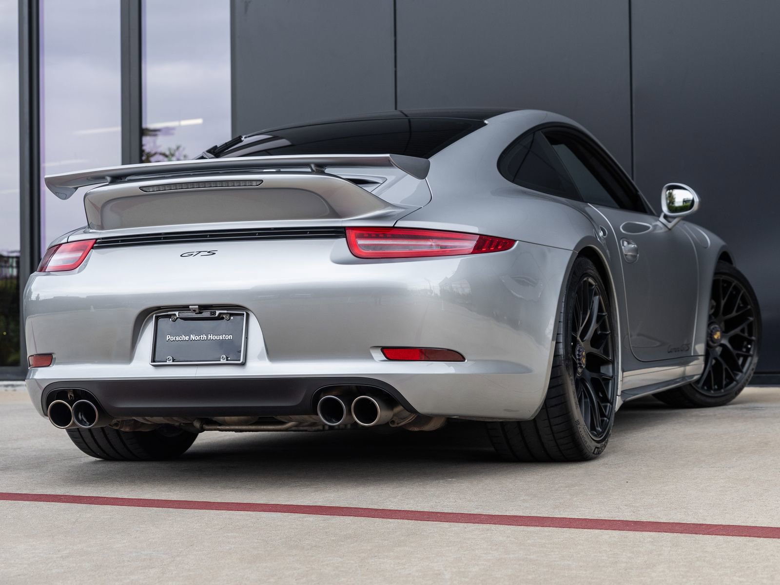 Used 2016 Porsche 911 Carrera GTS RWD image 12