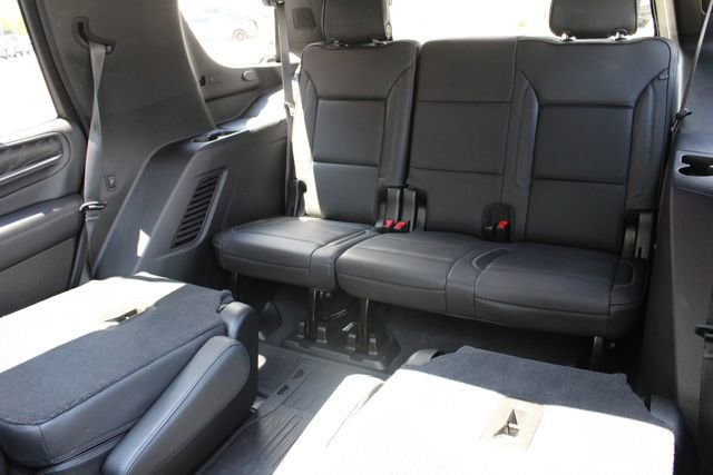 Used 2021 GMC Yukon Denali w/ Advanced Technology Package AWD/4WD image 22