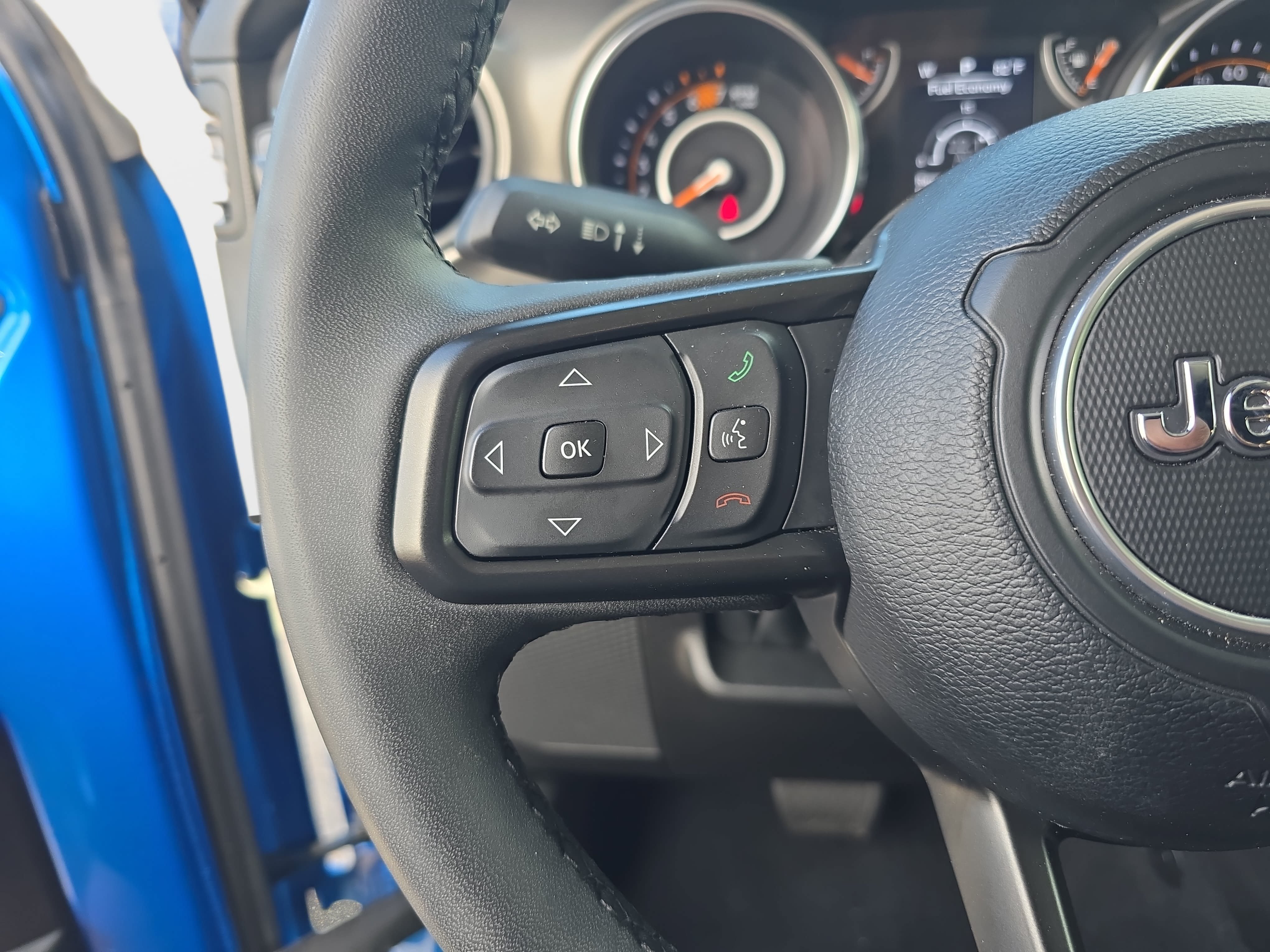 Used 2023 Jeep Wrangler Sport AWD/4WD image 16