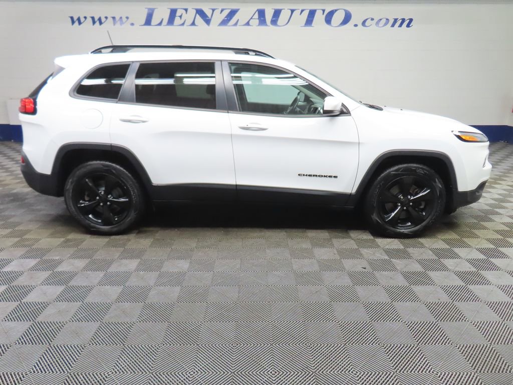 Used 2018 Jeep Cherokee Limited w/ High Altitude Package image 2