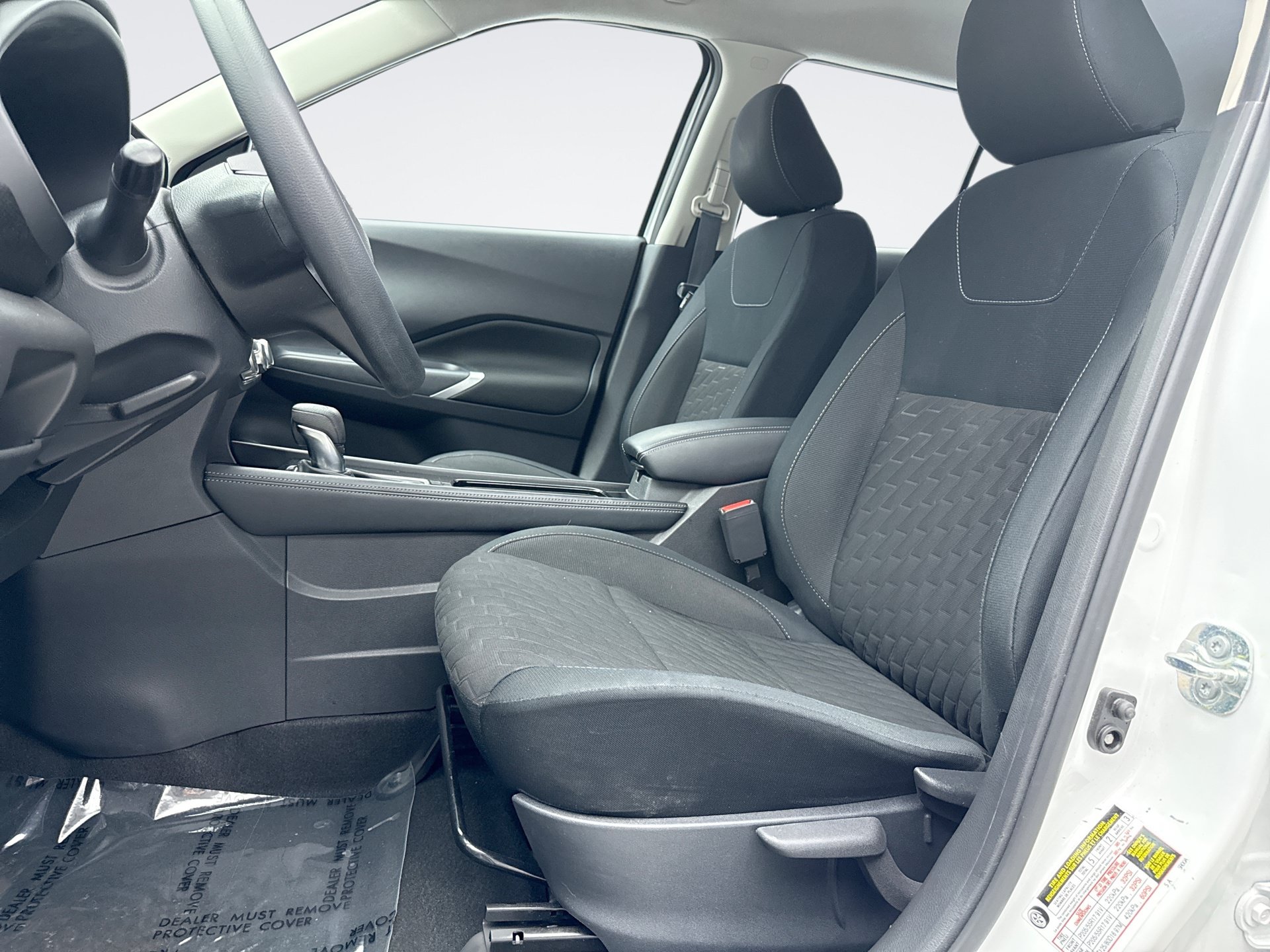 Used 2023 Nissan Kicks SV FWD image 11