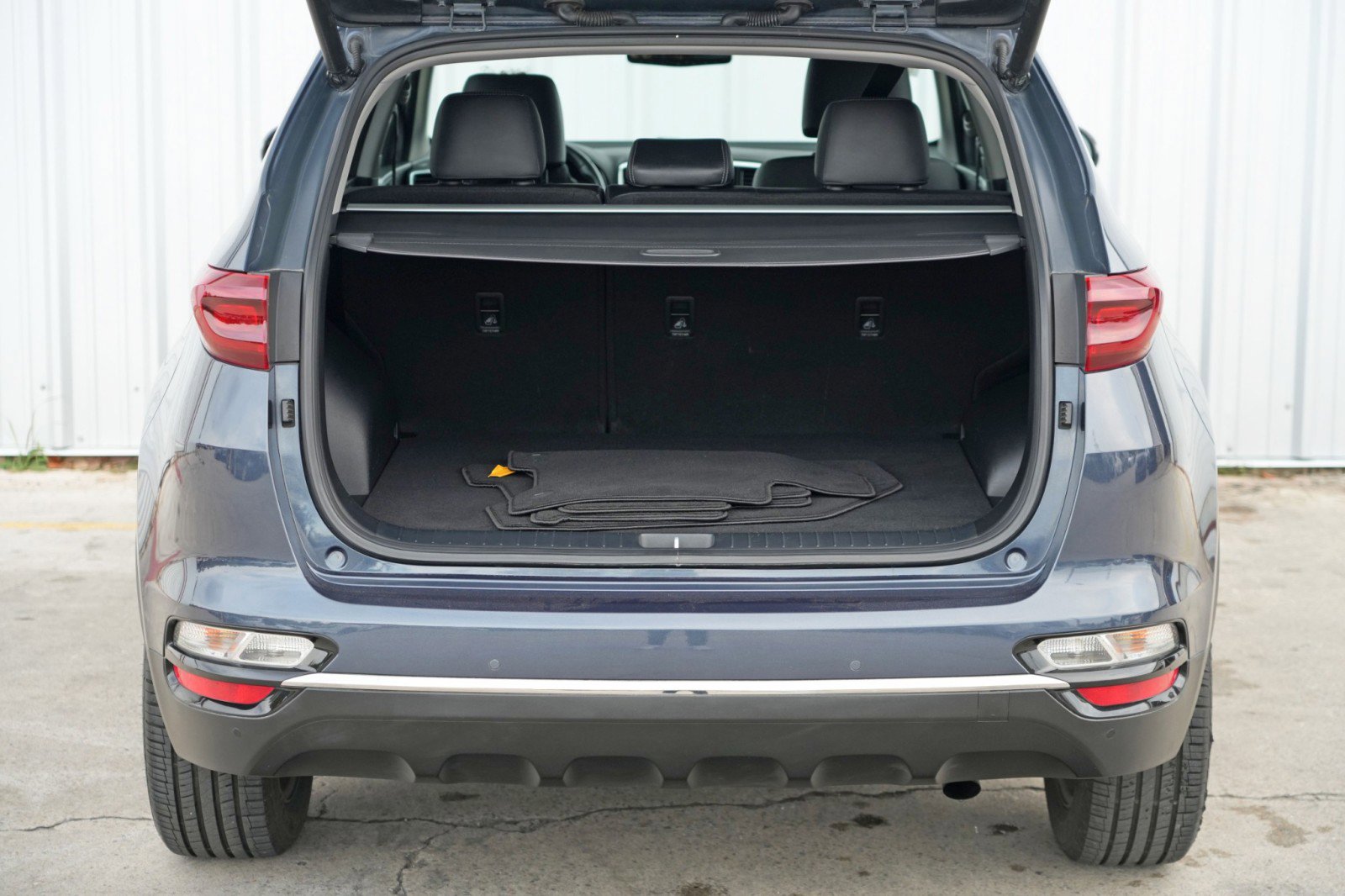 Used 2020 Kia Sportage EX w/ Option Group 15 image 9