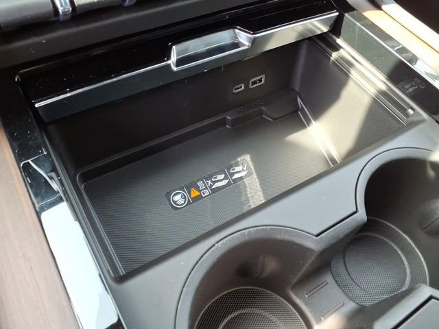 New 2026 GMC Yukon XL Denali w/ LPO, Floor Liner Package image 25