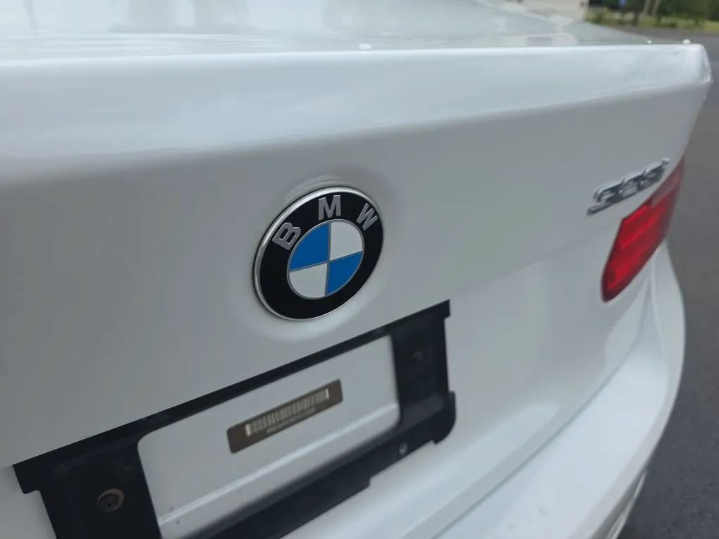 Used 2015 BMW 328i Sedan RWD image 10