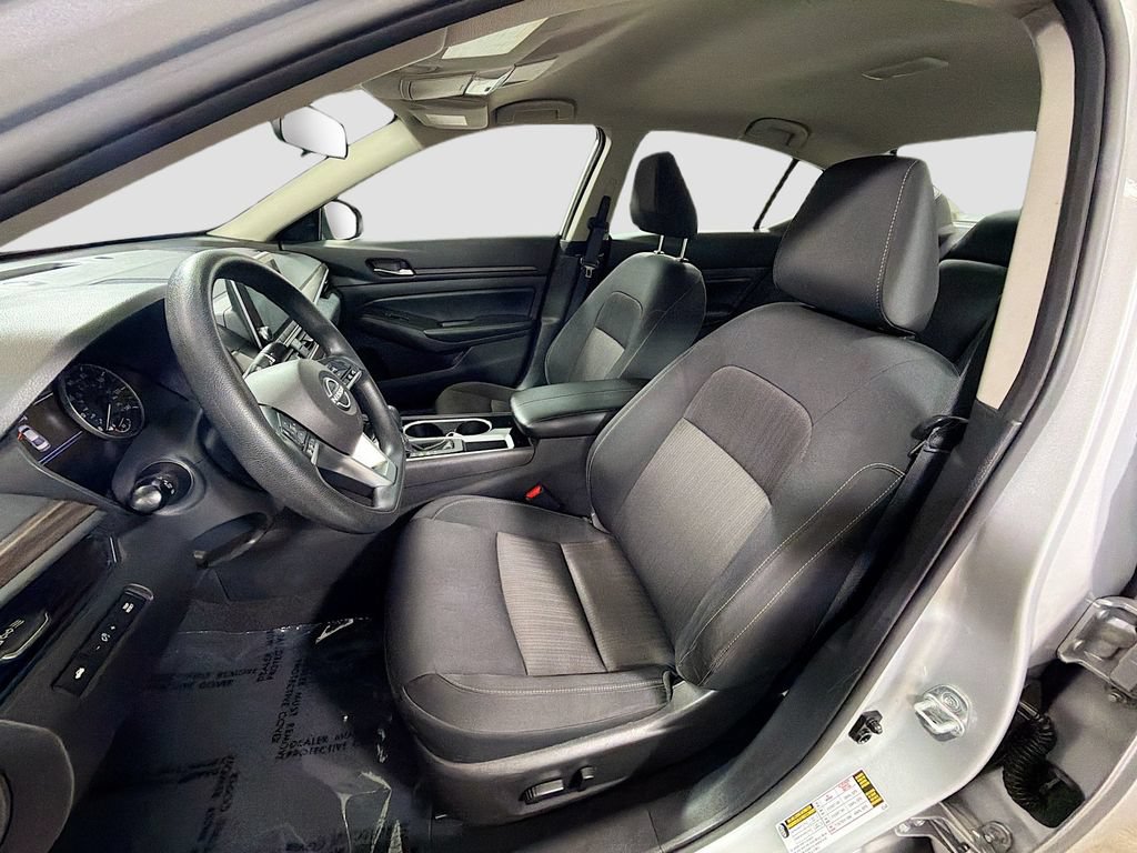 Used 2024 Nissan Altima 2.5 SV FWD image 20