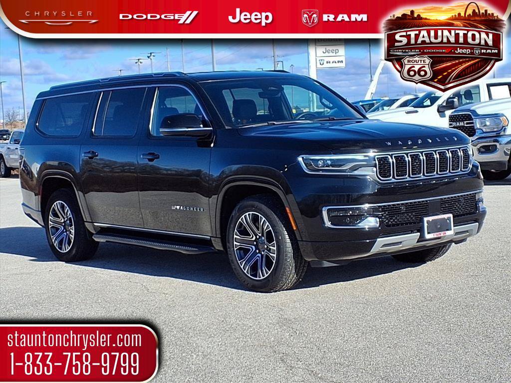 Used 2024 Jeep Wagoneer L Series II w/ Flexible Seating Group AWD/4WD image 1