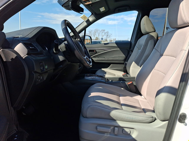 Used 2023 Honda Passport EX-L image 13