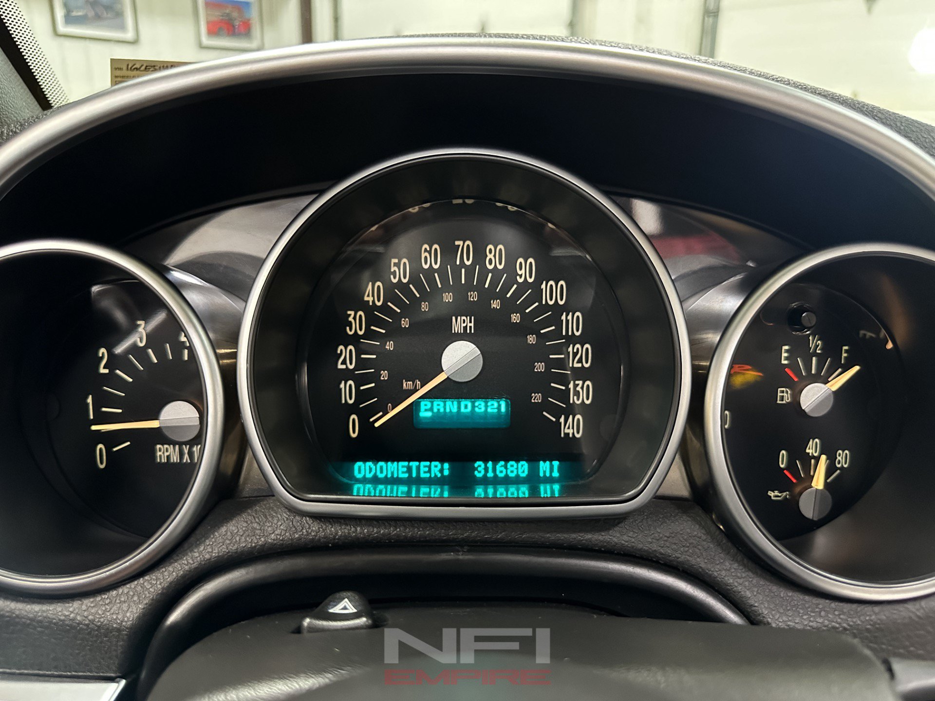 Used 2004 Chevrolet SSR w/ Preferred Equipment Group RWD image 35