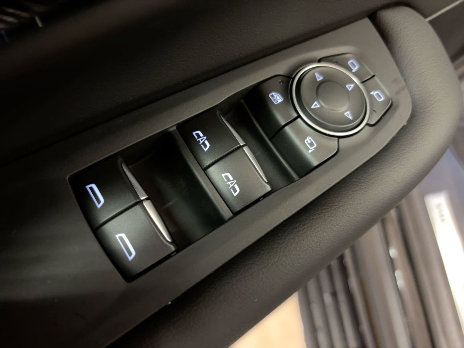 Certified 2025 Chevrolet Suburban High Country image 20