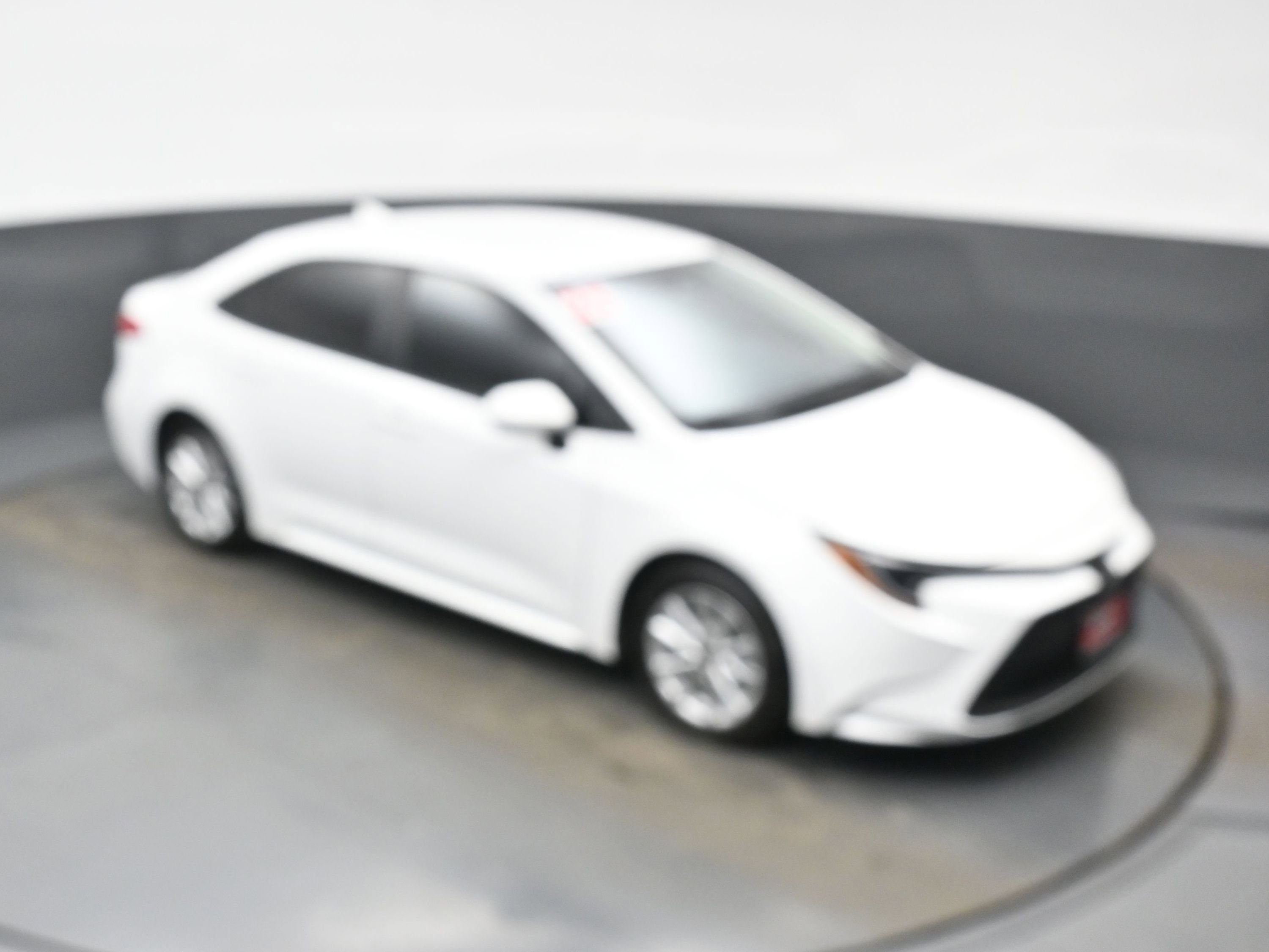 Used 2025 Toyota Corolla LE w/ LE Premium Package image 33