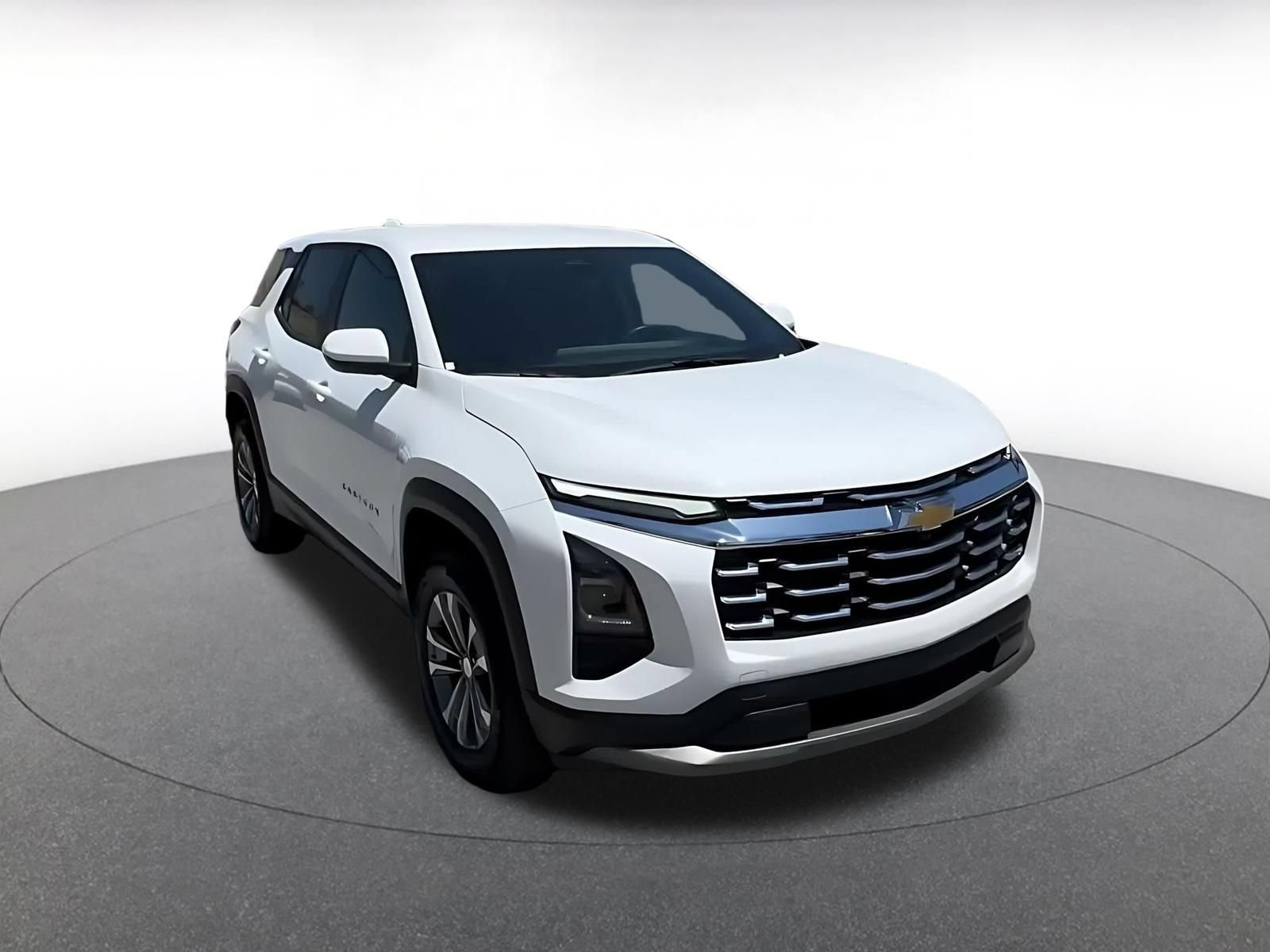 Used 2025 Chevrolet Equinox LT AWD/4WD image 3