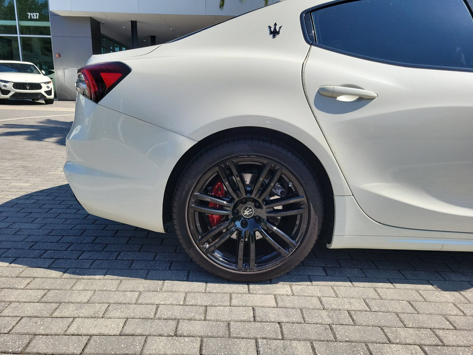 Used 2022 Maserati Ghibli Modena RWD image 4