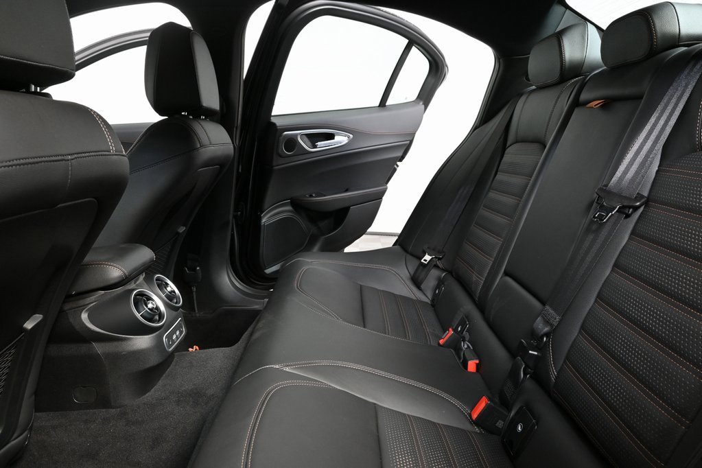 New 2025 Alfa Romeo Giulia w/ Driving Assist Package image 16