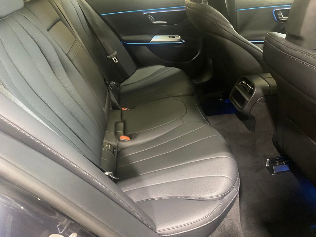 New 2026 Mercedes-Benz E 350 4MATIC Sedan image 19